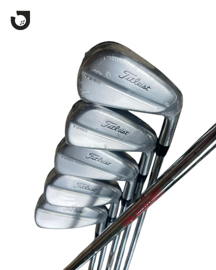 Gambar Titleist T250 2025 Forged Iron 5-P di Jakarta Barat dari Jakarta Golf Shop